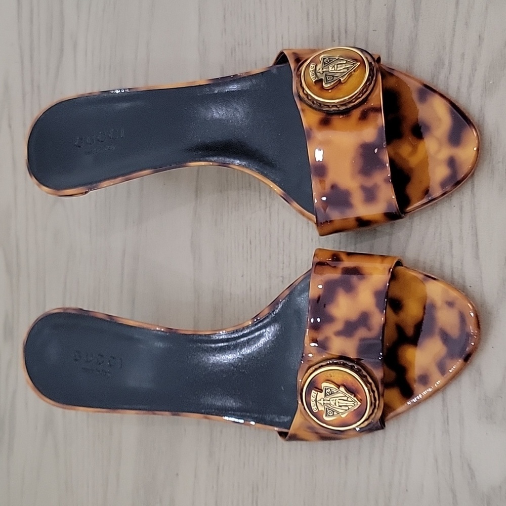 Gucci patent leather hysteria scandals